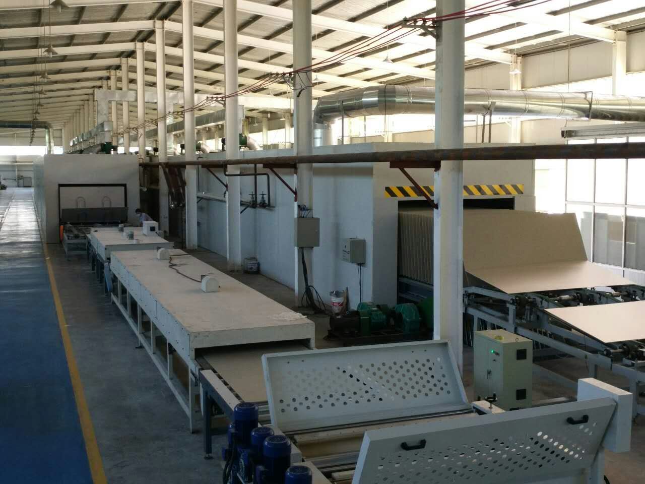 保溫裝飾板烘干機(jī)